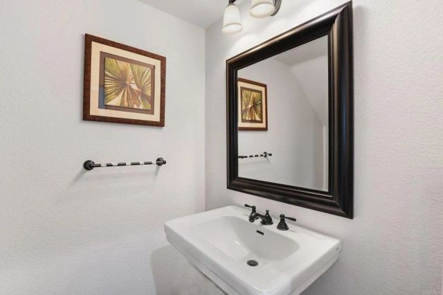 1005 Canvasback Drive, Carlsbad, CA 92011