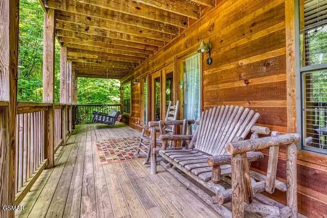 1346 N Baden Drive, Gatlinburg, TN 37738