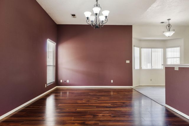 2595 Diamond Peak Drive NE, Rio Rancho, NM 87144