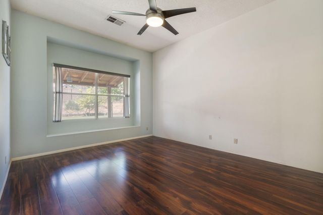 2595 Diamond Peak Drive NE, Rio Rancho, NM 87144