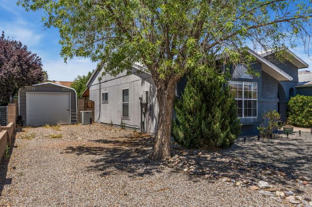 2595 Diamond Peak Drive NE, Rio Rancho, NM 87144