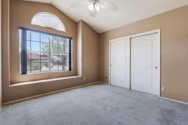 2595 Diamond Peak Drive NE, Rio Rancho, NM 87144