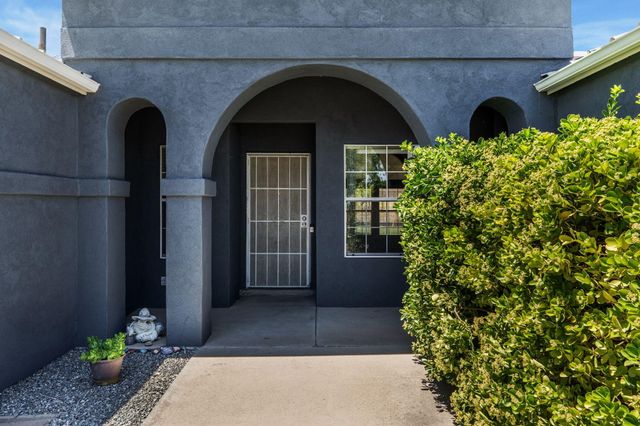 2595 Diamond Peak Drive NE, Rio Rancho, NM 87144