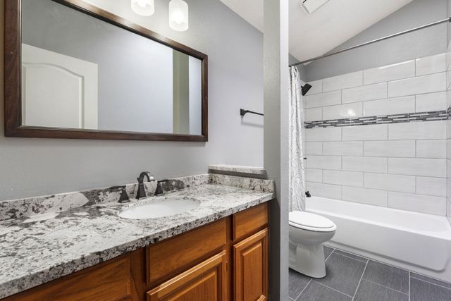 2595 Diamond Peak Drive NE, Rio Rancho, NM 87144