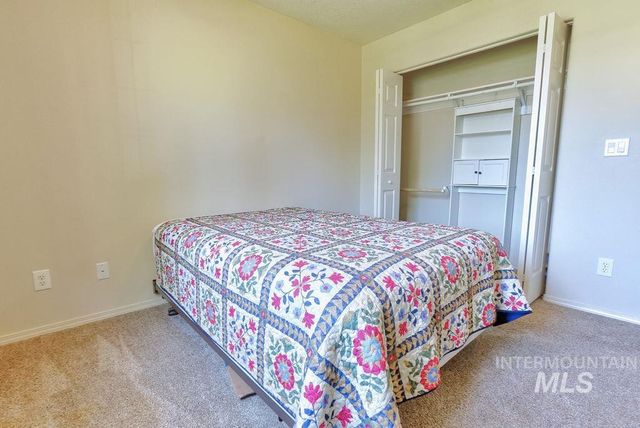 908 2nd Ave E, Jerome, ID 83338