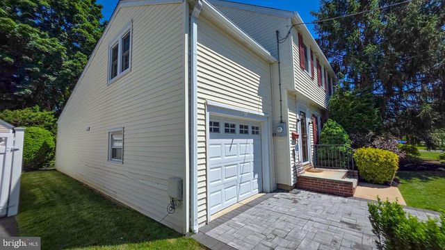 158 FENWOOD AVE, Hamilton, NJ 08619
