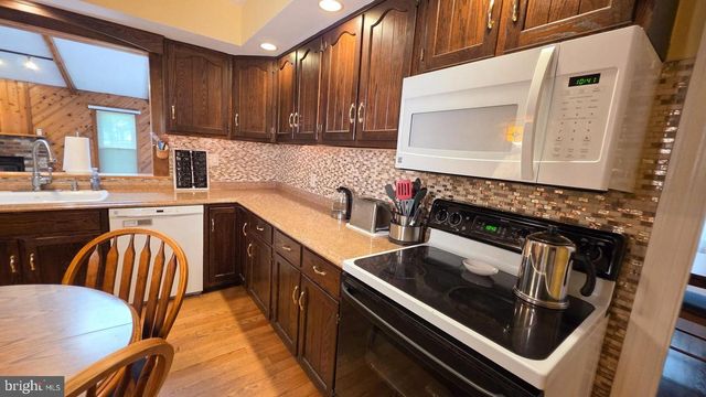 158 FENWOOD AVE, Hamilton, NJ 08619