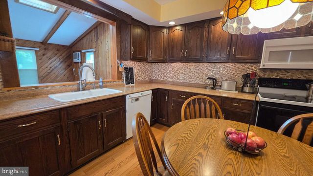 158 FENWOOD AVE, Hamilton, NJ 08619