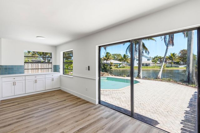 820 Rock Hill Avenue, Davie, FL 33325