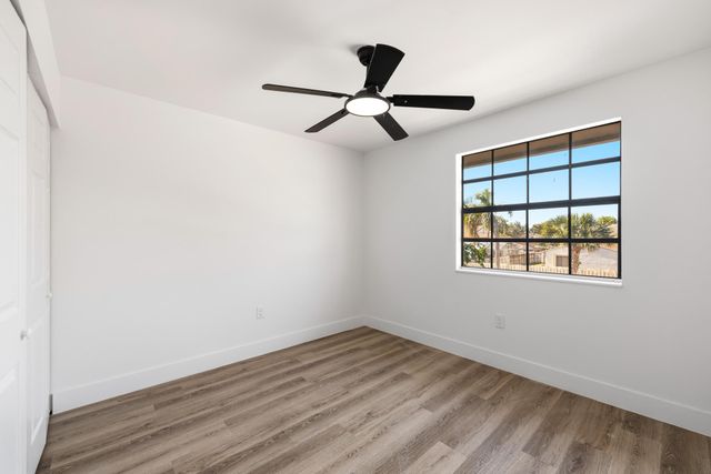 820 Rock Hill Avenue, Davie, FL 33325