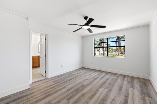 820 Rock Hill Avenue, Davie, FL 33325