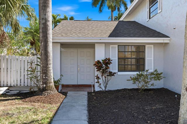 820 Rock Hill Avenue, Davie, FL 33325