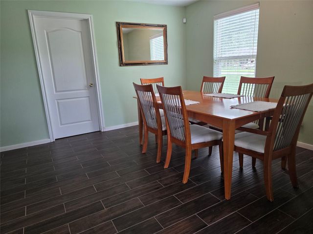 3632 W Meadow Lane, Dickinson, TX 77539