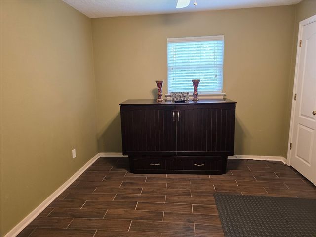 3632 W Meadow Lane, Dickinson, TX 77539