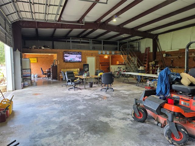 3632 W Meadow Lane, Dickinson, TX 77539