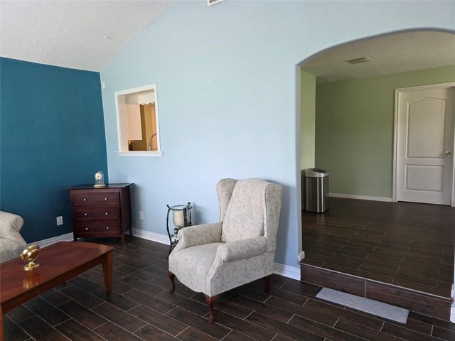 3632 W Meadow Lane, Dickinson, TX 77539