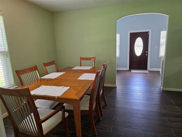 3632 W Meadow Lane, Dickinson, TX 77539