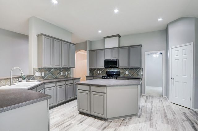 431 Cardinal Oaks, League City, TX 77565