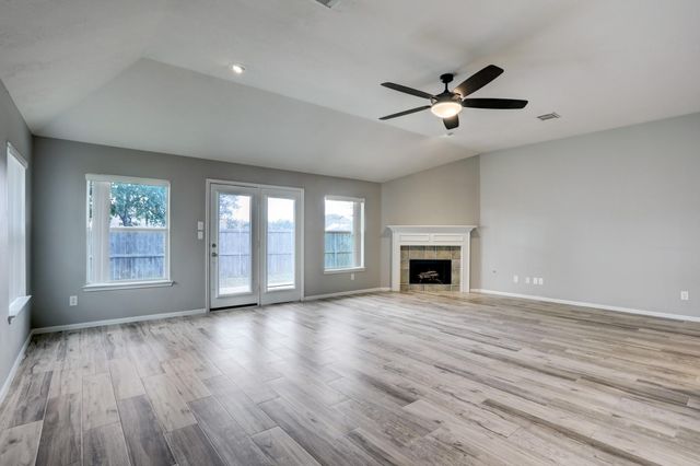 431 Cardinal Oaks, League City, TX 77565