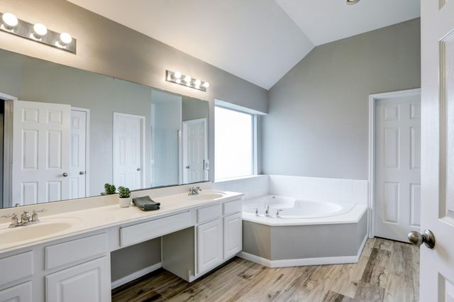 431 Cardinal Oaks, League City, TX 77565