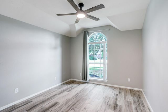 431 Cardinal Oaks, League City, TX 77565