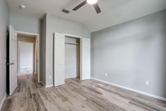 431 Cardinal Oaks, League City, TX 77565