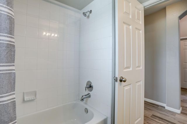 431 Cardinal Oaks, League City, TX 77565