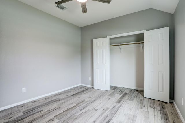 431 Cardinal Oaks, League City, TX 77565