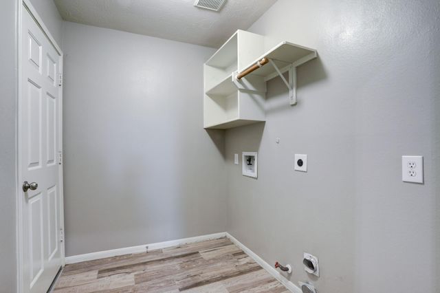 431 Cardinal Oaks, League City, TX 77565