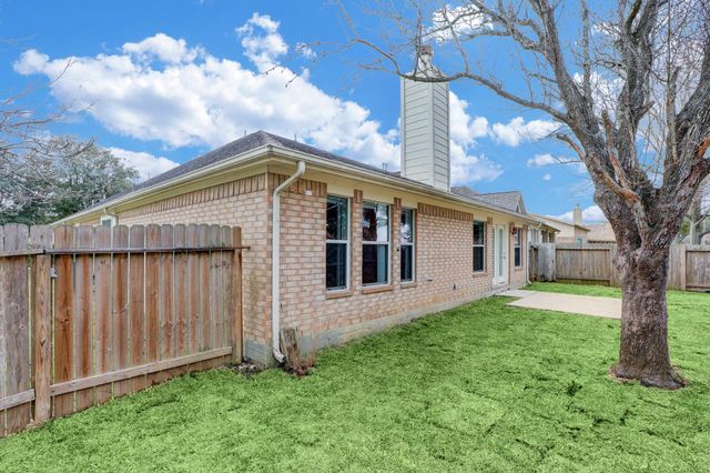 431 Cardinal Oaks, League City, TX 77565