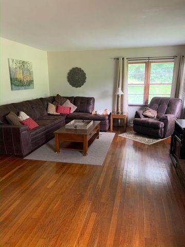 408 Hwy. 421, Mckee, KY 40447