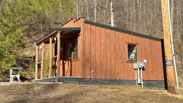 408 Hwy. 421, Mckee, KY 40447