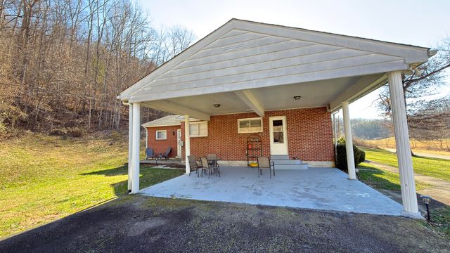 408 Hwy. 421, Mckee, KY 40447