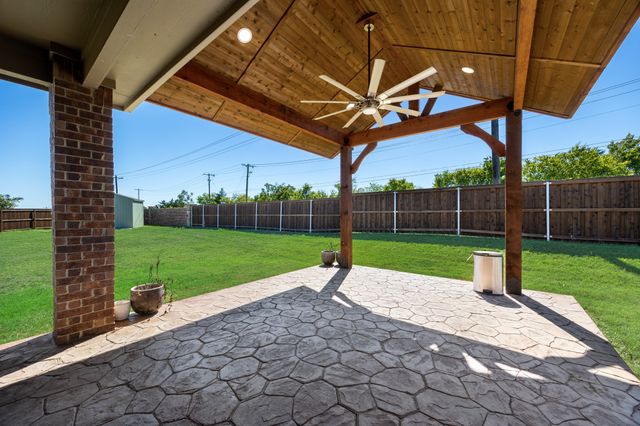 1701 Elm Fork Bend, Crandall, TX 75114