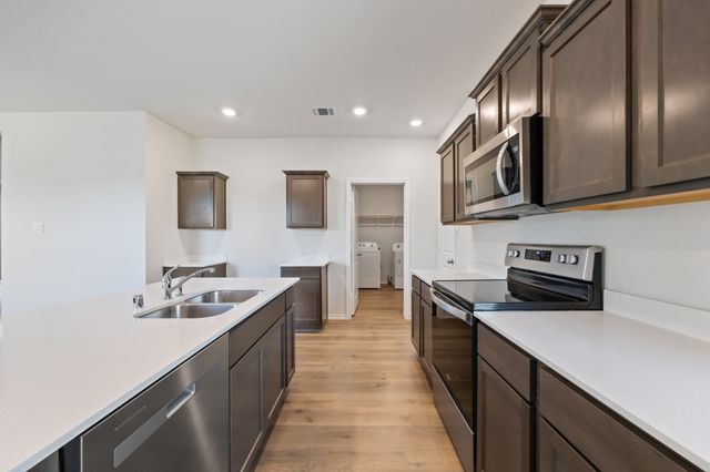 1701 Elm Fork Bend, Crandall, TX 75114