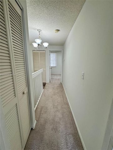 16743 Hemingway Dr 16743, Weston, FL 33326