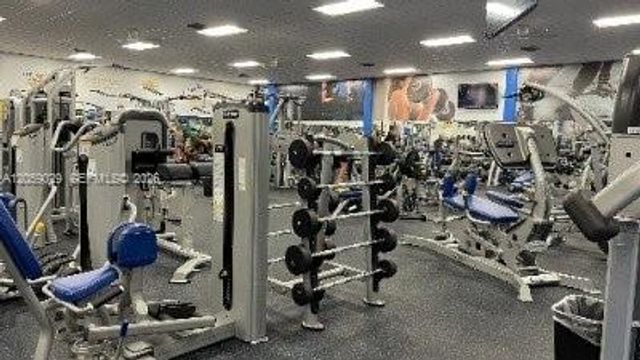 16743 Hemingway Dr 16743, Weston, FL 33326