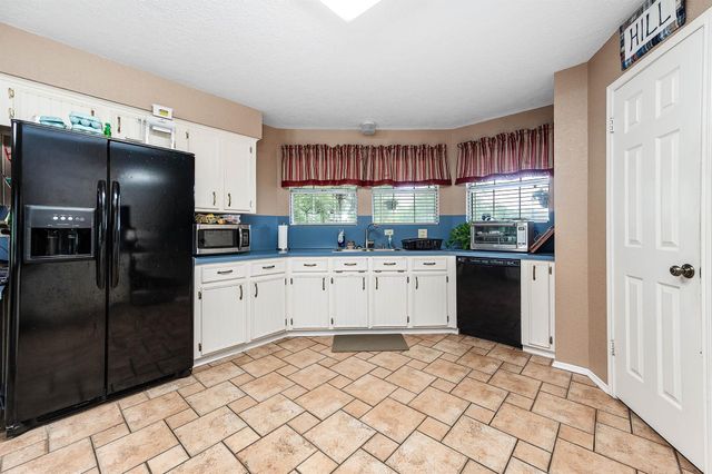 447 County Road 545, Alvin, TX 77511