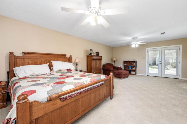 447 County Road 545, Alvin, TX 77511