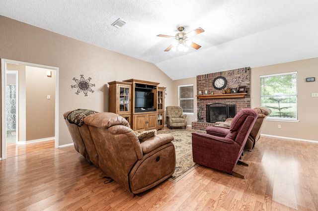 447 County Road 545, Alvin, TX 77511