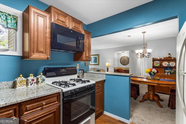 1610 Raleigh Circle SE, Marietta, GA 30067