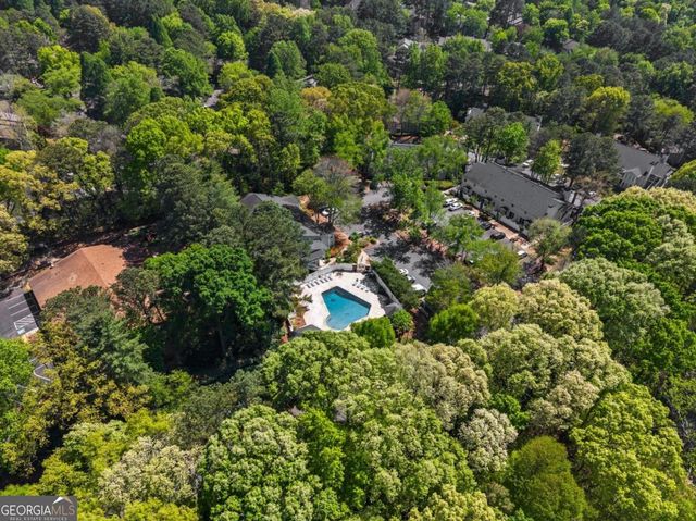 1610 Raleigh Circle SE, Marietta, GA 30067