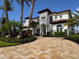 4431 NE 24th Avenue, Lighthouse Point, FL 33064