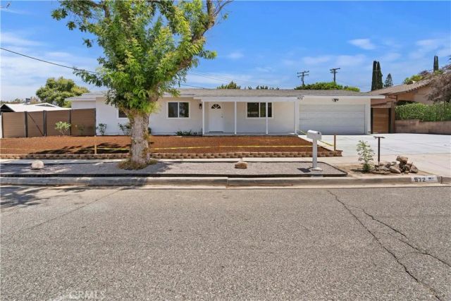 972 Appleton, Simi Valley, CA 93065