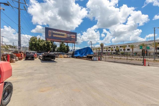 3571 Pacific Highway, San Diego, CA 92101