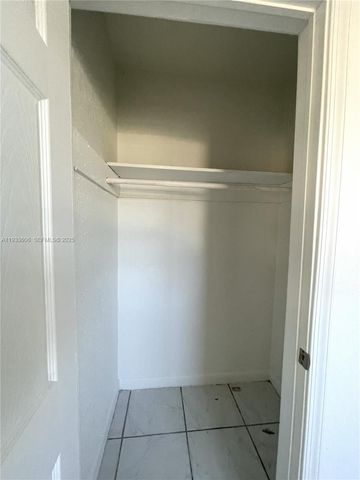 1321 NW 28th St, Miami, FL 33142