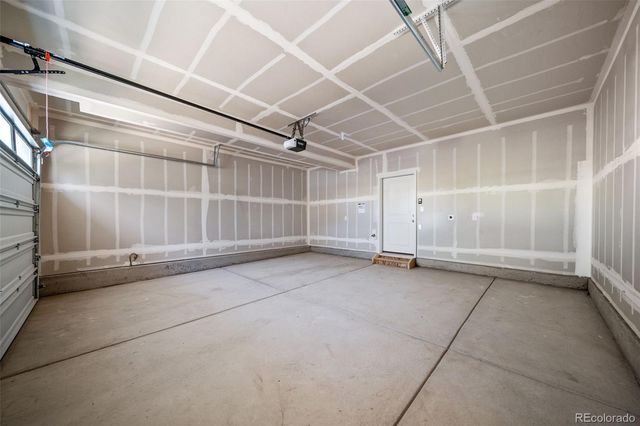 22292 E 39th Avenue, Aurora, CO 80019