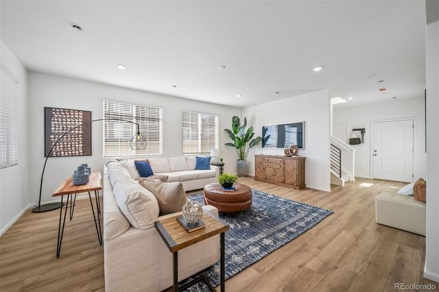 22292 E 39th Avenue, Aurora, CO 80019