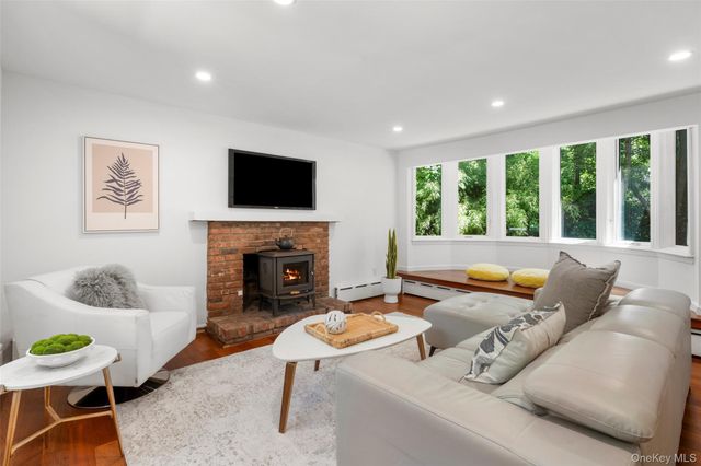 125 Saxon Woods Road, White Plains, NY 10605