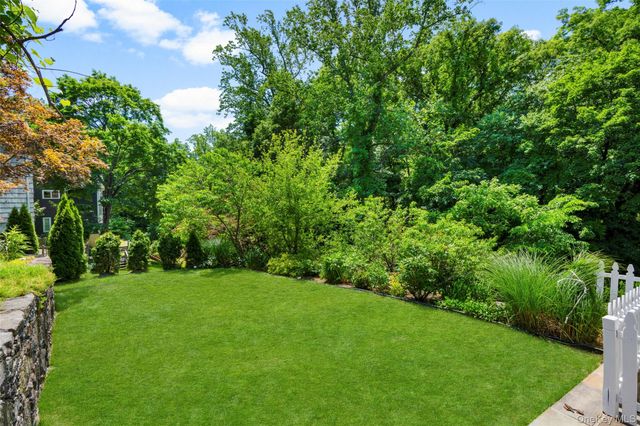 125 Saxon Woods Road, White Plains, NY 10605
